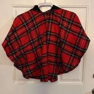 Wool Traditional Tartan Cape with hood by Blarney, girls Medium.